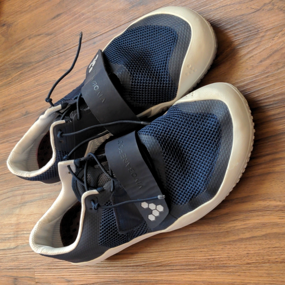 Men's Vivo Barefoot Outlast shoe, navy, size EUR 46, US 12.5